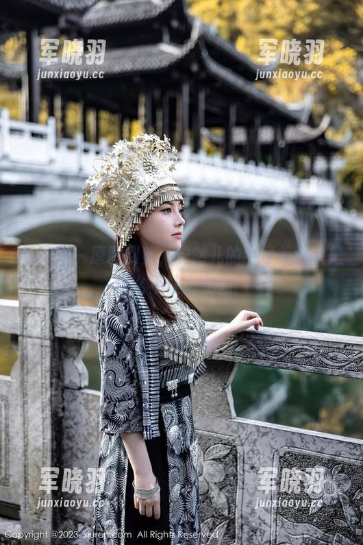 秀人网-安然儿 秀人网 - 原图到账,安然儿的牛仔美腿就是这么不让人安心!
