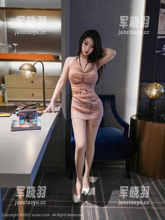 秀人网-小薯条nienie 秀人网 - 更新!小薯条nienie和她的奶牛,谁更吸引眼球?