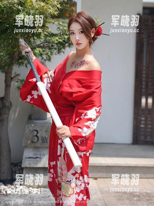 秀人网 - 王雅姗的日常：这是一套居家版的无修图，看到之后忍不住想多喝一杯水！