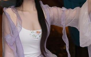 秀人网 – 蕊蕊ruirui的夏天不只是一张图，最新写真集洗脑来袭！