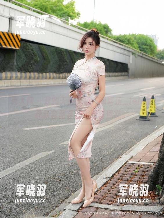 秀人网 - 双腿天鹅展翅，陶喜乐_lele的最新套图真让人眼花缭乱。
