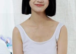 绮梦摄影 – 涵涵的办公室美图合集，温柔中带点不羁，都是别人的工作吧？