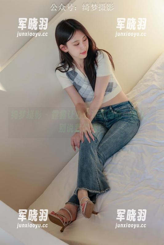 绮梦摄影-露露 绮梦摄影 - 露露让办公环境如此…迷人,别说我像话!