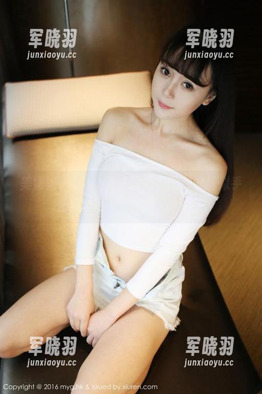 美媛馆-Love陆瓷 美媛馆 - Love陆瓷的新美图,丝袜似乎在原地打转,真有意思呀。