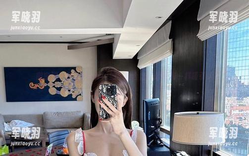 脸红Dearie 微密圈 - 脸红Dearie的黑色合集:像黑洞一样吸引人