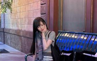 带这个壁纸走，腐团儿Ikaros的短裙妥妥的吸引力
