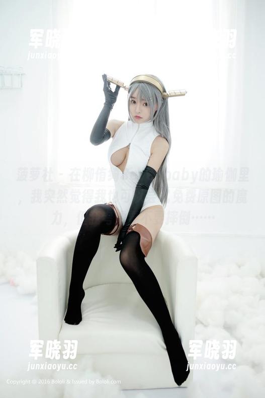 菠萝社-柳侑绮Sevenbaby 菠萝社 - 在柳侑绮Sevenbaby的瑜伽里,我突然觉得我也可以尝试免费原图的魔力,但我考虑要不要摔倒……