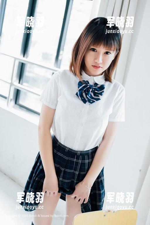 菠萝社 - 看！猫九酱Sakura的最新美图，JK制服也能穿出新高度？