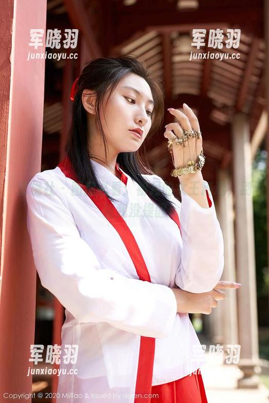 蜜桃社-初月 蜜桃社 - 图库必看:初月的女王精选,别说我没提醒
