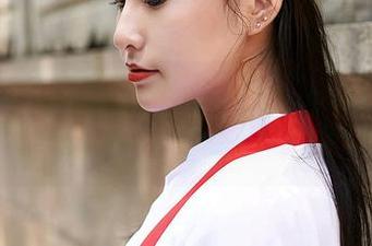 蜜桃社 – 更新提醒！真希的豹纹可以开个派对，够热闹就行。