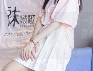袜啵啵 – 本音轨：奶油的作品—肉丝（脚尖加固款），我对比了好久，最终还是搞不清究竟表达了啥。