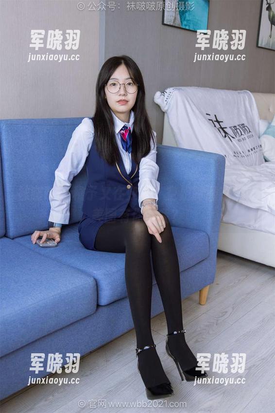 袜啵啵-稚予 袜啵啵 - 稚予又在变身,空姐制服花絮,美图有你没我?
