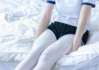 袜啵啵 – 下载芝士姐姐的图包，诚邀你来品味这份趣味