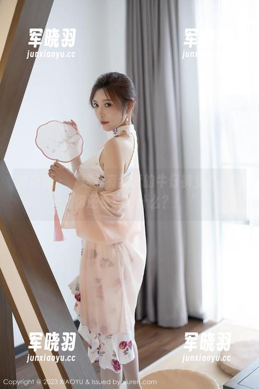 语画界-梦梵 语画界 - “这儿有梦梵的牛仔裤免费套图,你还在犹豫什么?!“