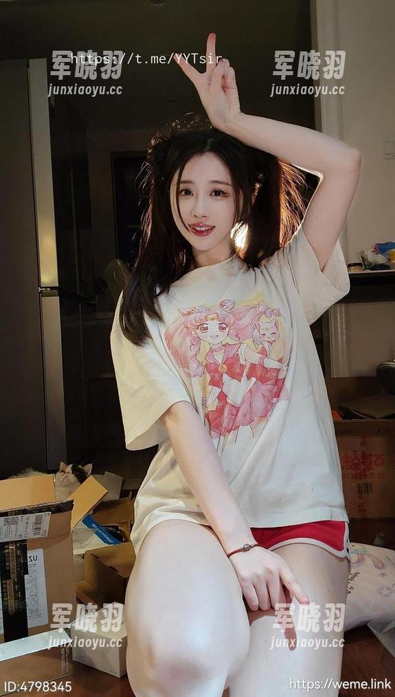 微密圈 - 轩子巨2兔的黑丝诱惑合集：每一张都是一份停不下来的甜蜜焦虑！
