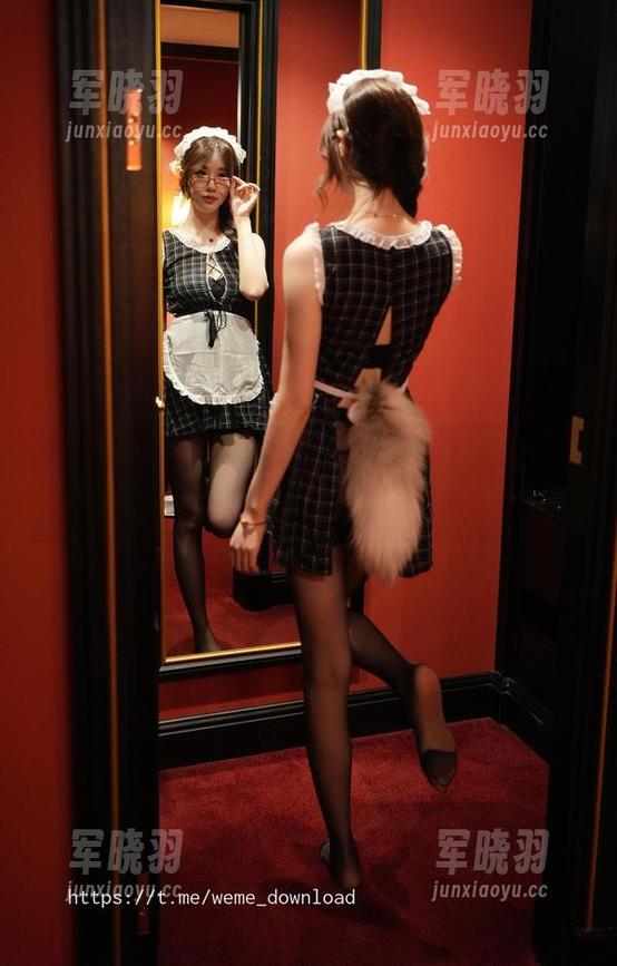 微密圈 - 轩子巨2兔的会员情景ASMR，下载电影一样的写真体验