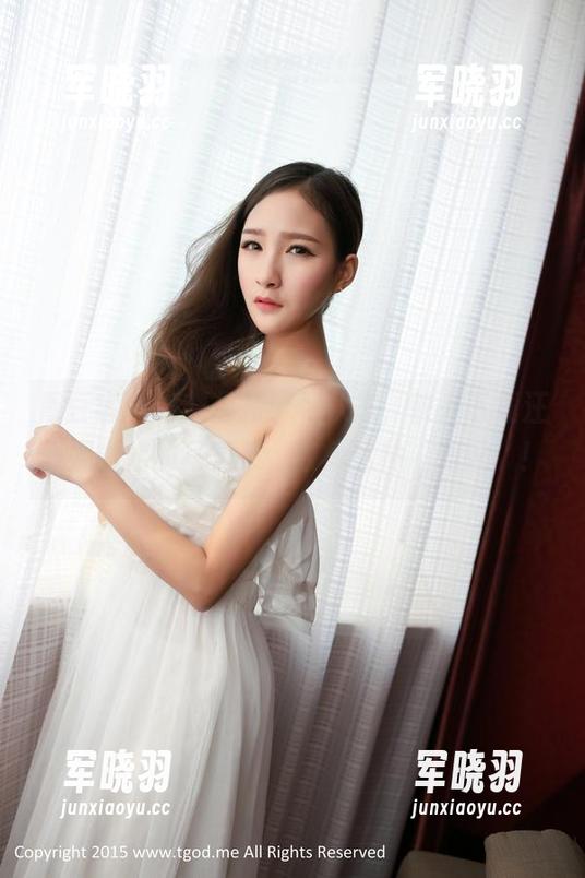 青豆客-汪佩妮 青豆客 - 时刻保持学习状态,快来下载汪佩妮学姐的写真集,收集这种‘知识’!