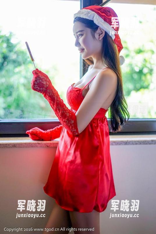 青豆客-纯小希 青豆客 - 拥有全套的纯小希,裤里丝很迷人吧?